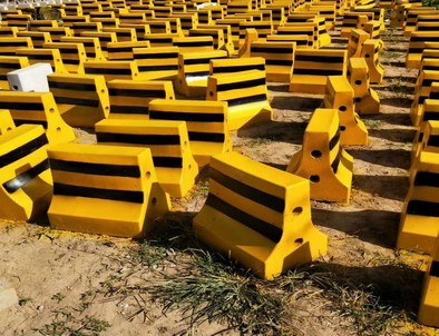 隔離墩廠家直銷 鄭州水泥墩廠家直銷|鄭州隔離墩生產廠家|鄭州水泥墩哪家好|鄭州交通設施公司